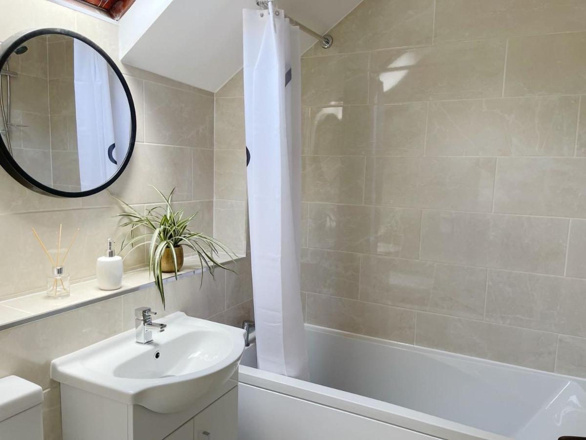 Appartamento Oxford City Centre House With Parking Esterno foto